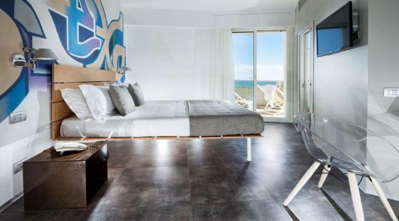 Hotel Rex - Fronte Mare Риччоне Экстерьер фото